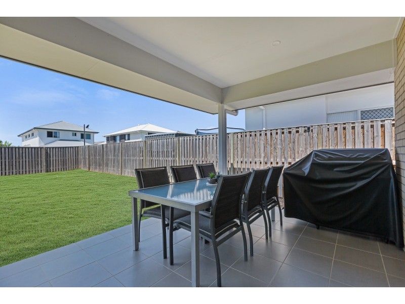 18 Seawater Street, Thornlands QLD 4164