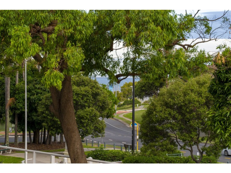 187 Carlton Terrace, Manly QLD 4179