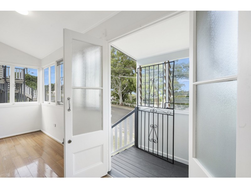 187 Carlton Terrace, Manly QLD 4179