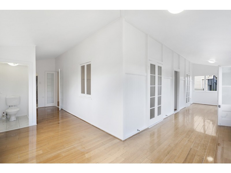 187 Carlton Terrace, Manly QLD 4179