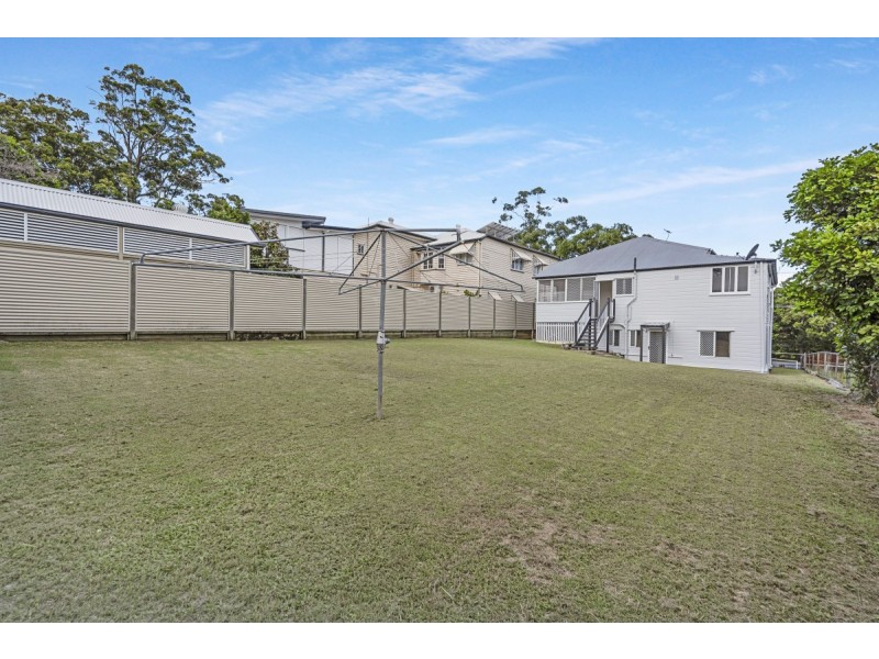 187 Carlton Terrace, Manly QLD 4179