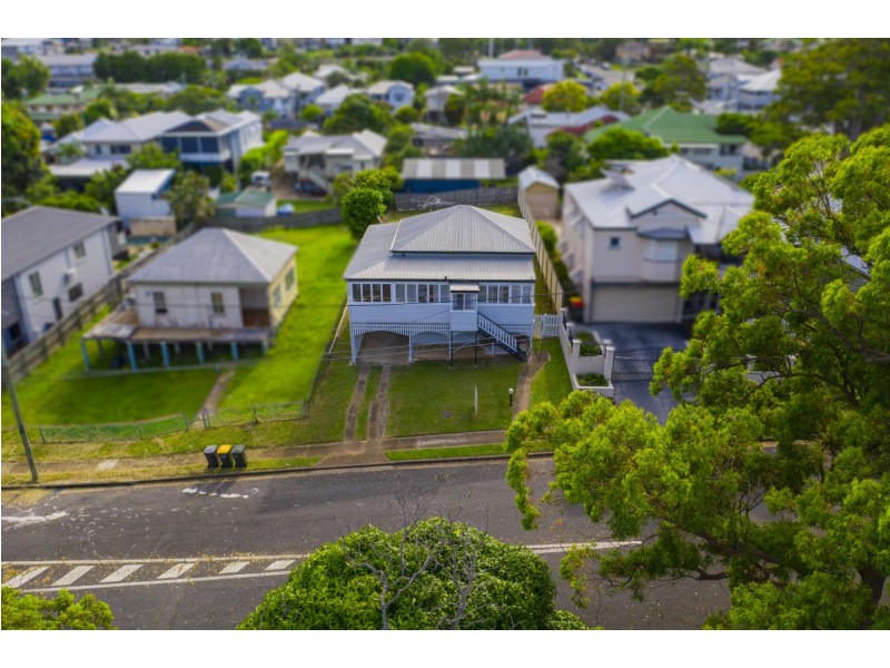 187 Carlton Terrace, Manly QLD 4179