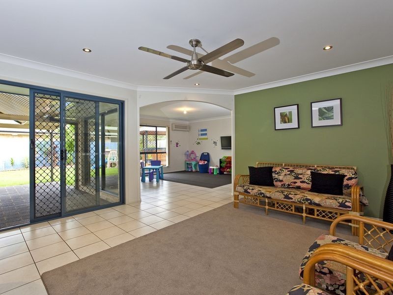 5 Schonrock Street, Wellington Point QLD 4160