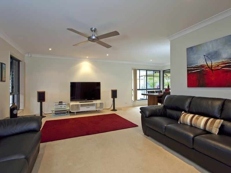 5 Schonrock Street, Wellington Point QLD 4160
