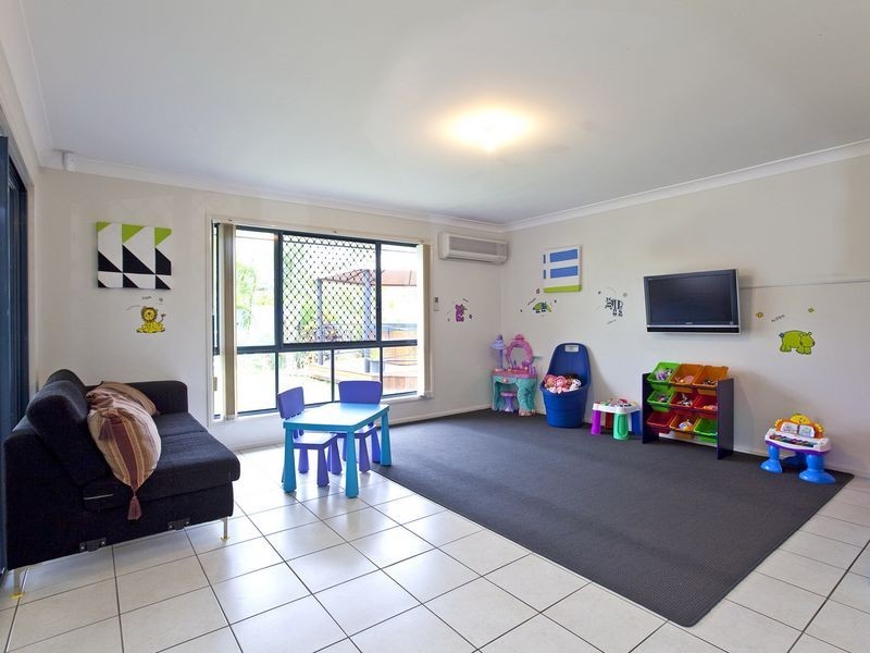 5 Schonrock Street, Wellington Point QLD 4160