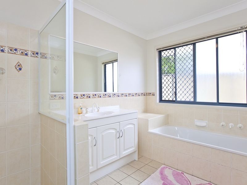 5 Schonrock Street, Wellington Point QLD 4160