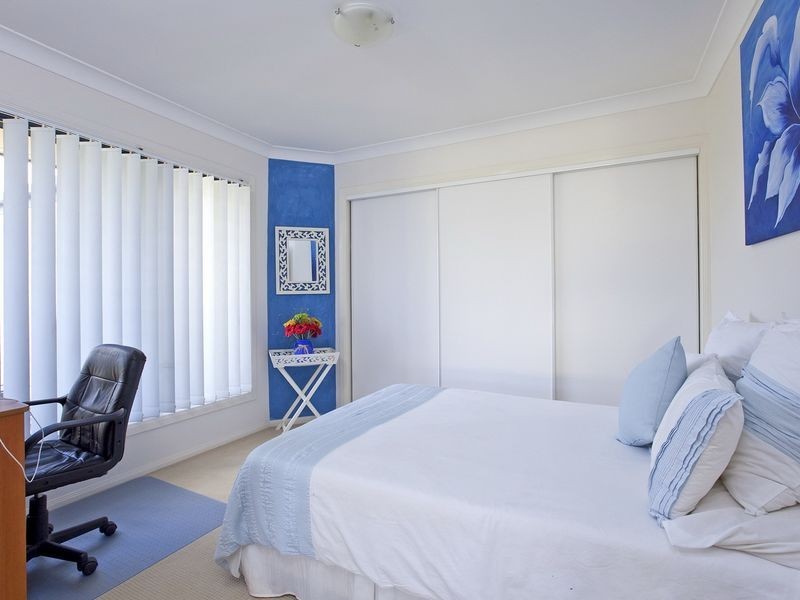 40 Lowe Circuit, Redland Bay QLD 4165