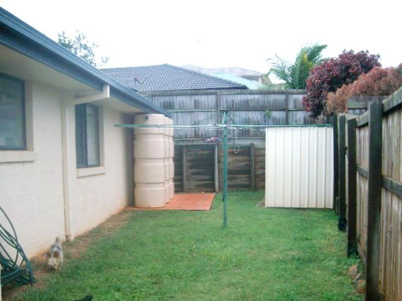 40 Lowe Circuit, Redland Bay QLD 4165