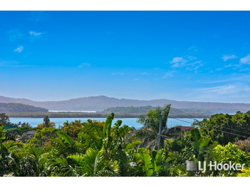 11 Hayman Street, Redland Bay QLD 4165