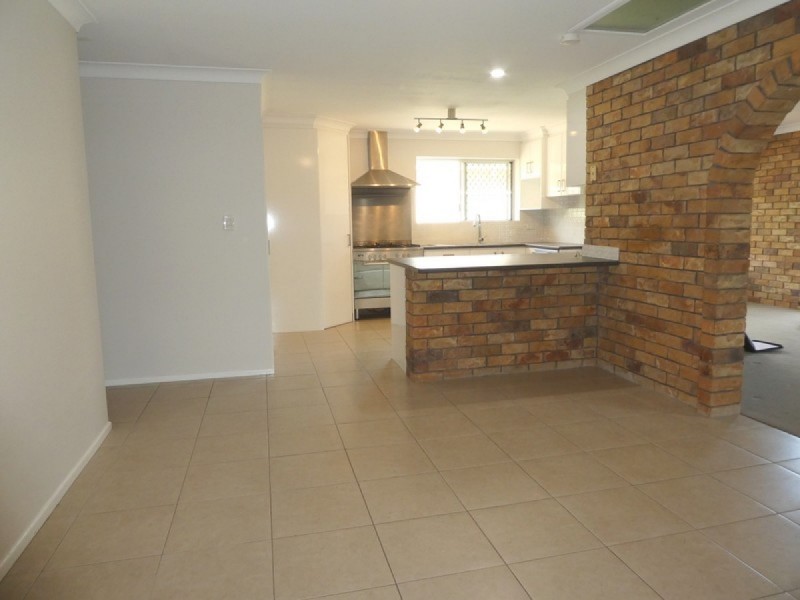 8 Gladdyr Street, Capalaba QLD 4157