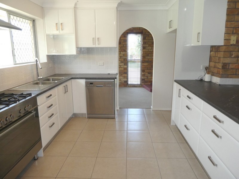 8 Gladdyr Street, Capalaba QLD 4157