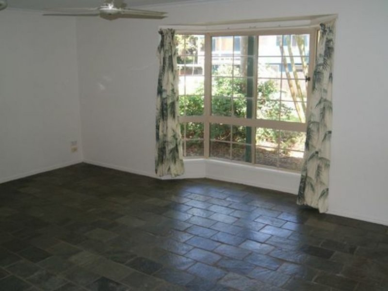 12 Shirley Street, Coochiemudlo Island QLD 4184