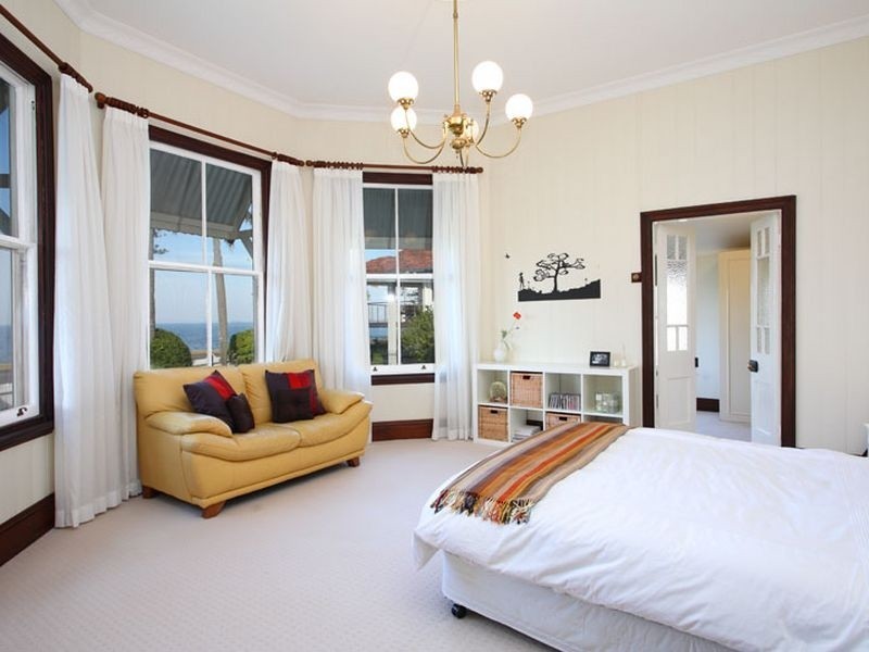 25 Waterloo Esplanade, Wynnum QLD 4178