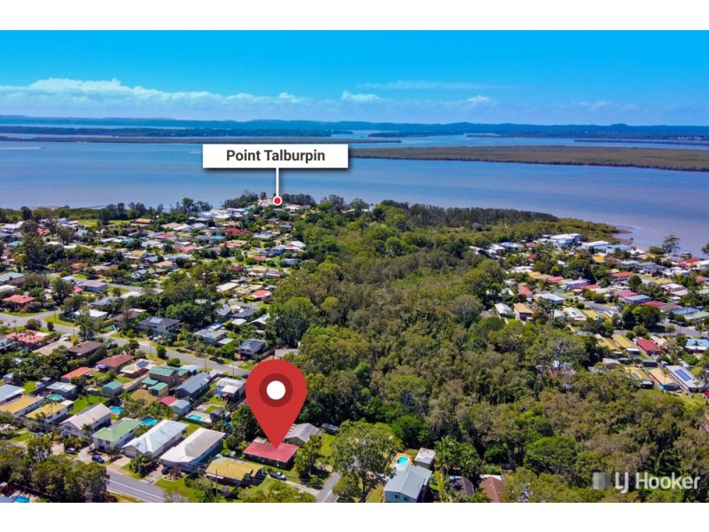 4 Christopher Street, Redland Bay QLD 4165