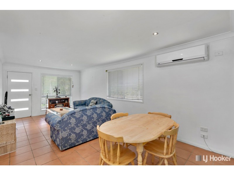 4 Christopher Street, Redland Bay QLD 4165