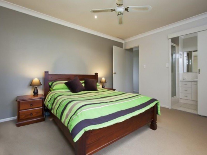 16 Spurs Drive, Wellington Point QLD 4160