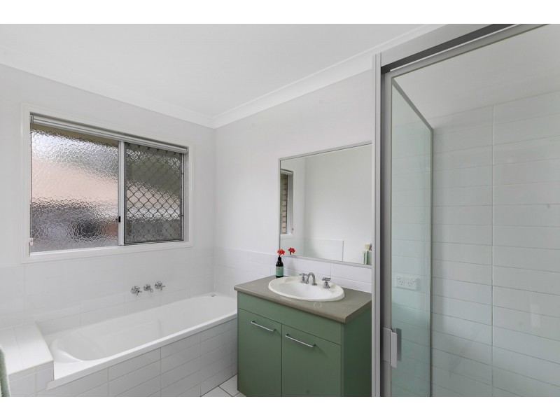 35 Lime Street, Redland Bay QLD 4165