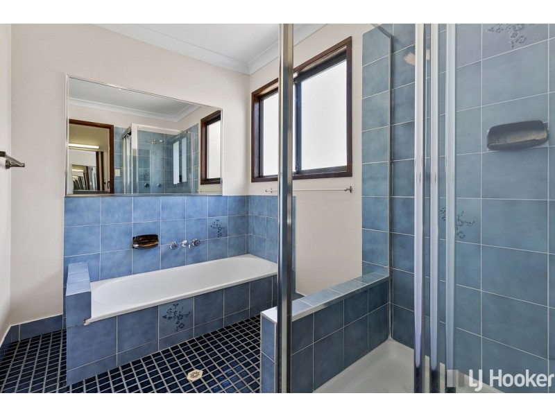 15 Angela Crescent, Cleveland QLD 4163