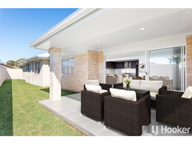 2 Caleb Court, Redland Bay QLD 4165