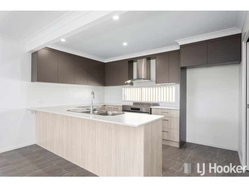 2 Caleb Court, Redland Bay QLD 4165