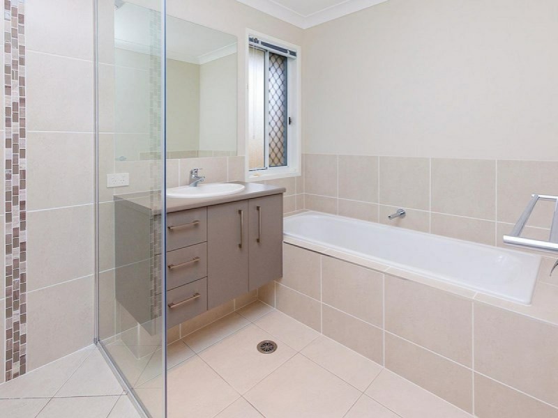 64 Carinyan Drive, Birkdale QLD 4159