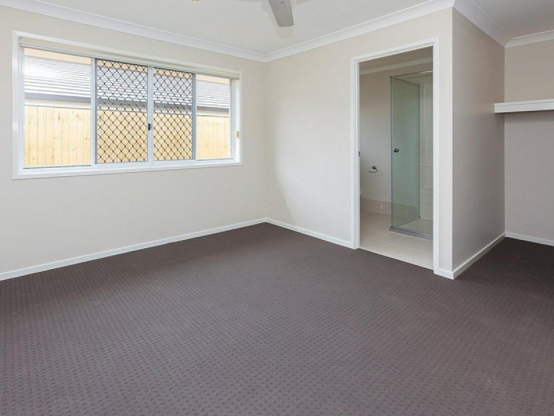 64 Carinyan Drive, Birkdale QLD 4159