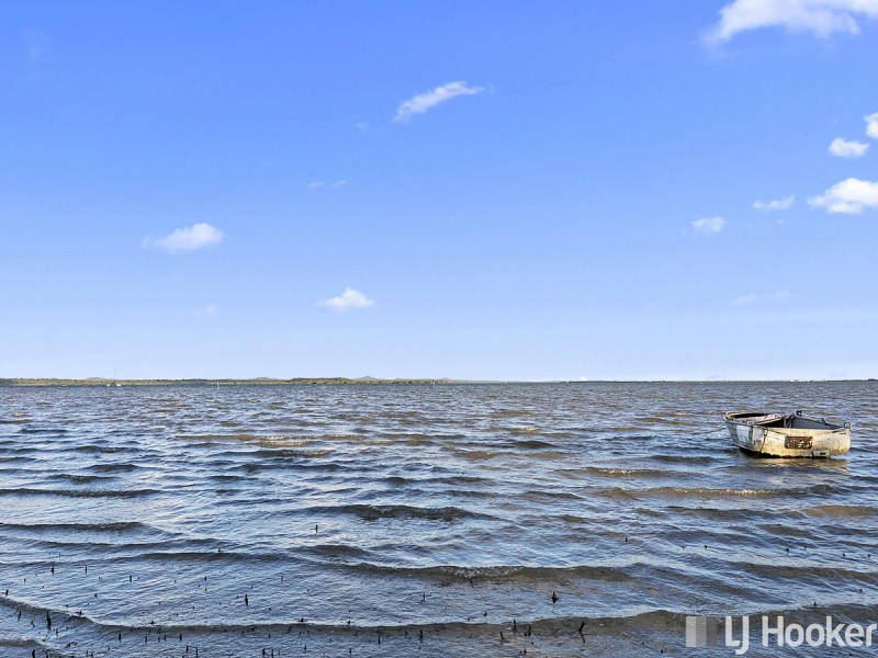 4 Beach Court, Victoria Point QLD 4165