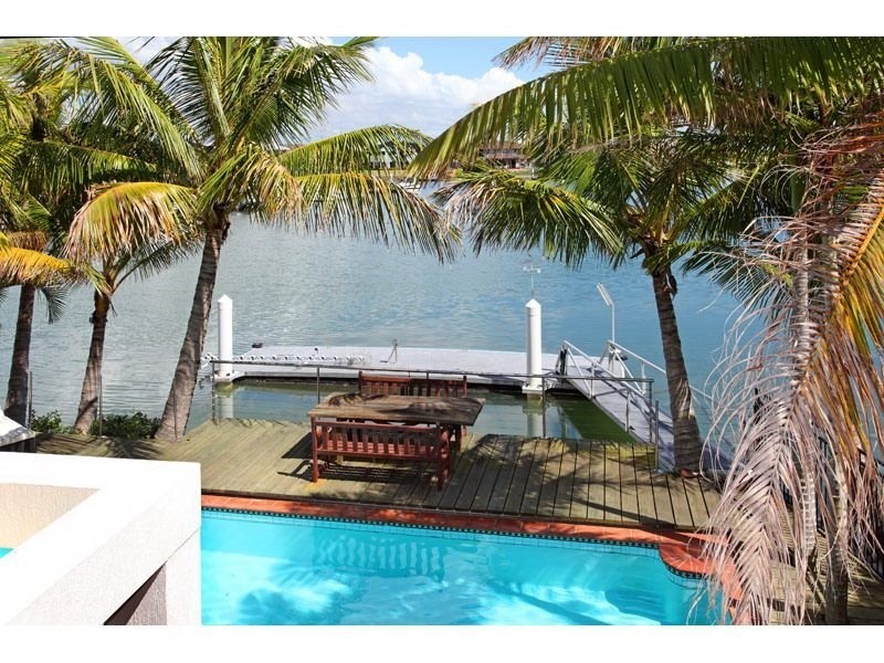 16 Sommersea Drive, Raby Bay QLD 4163