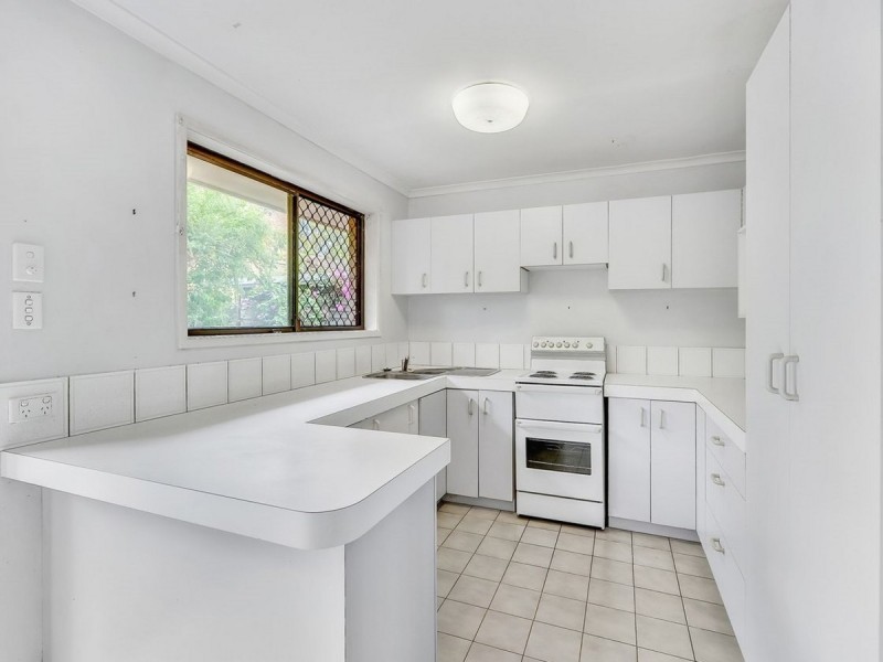 18 Rosella Street, Wellington Point QLD 4160