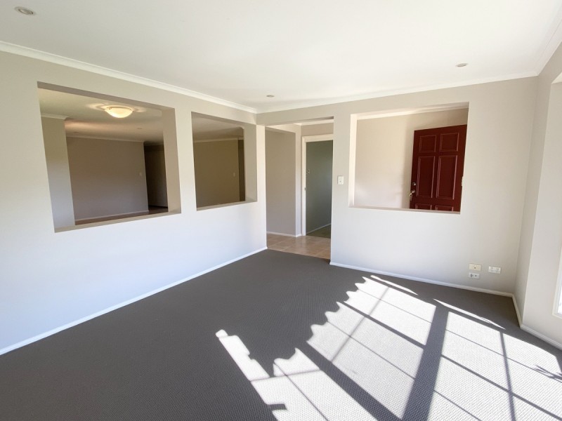 8 Veitch Close, Wellington Point QLD 4160