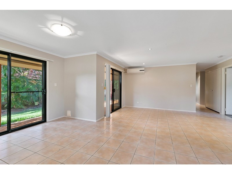 8 Veitch Close, Wellington Point QLD 4160