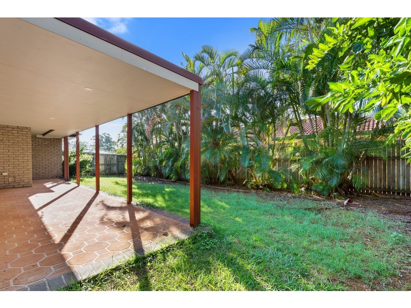 8 Veitch Close, Wellington Point QLD 4160