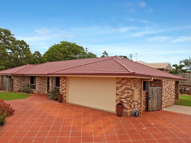 7 Dory Close, Redland Bay QLD 4165