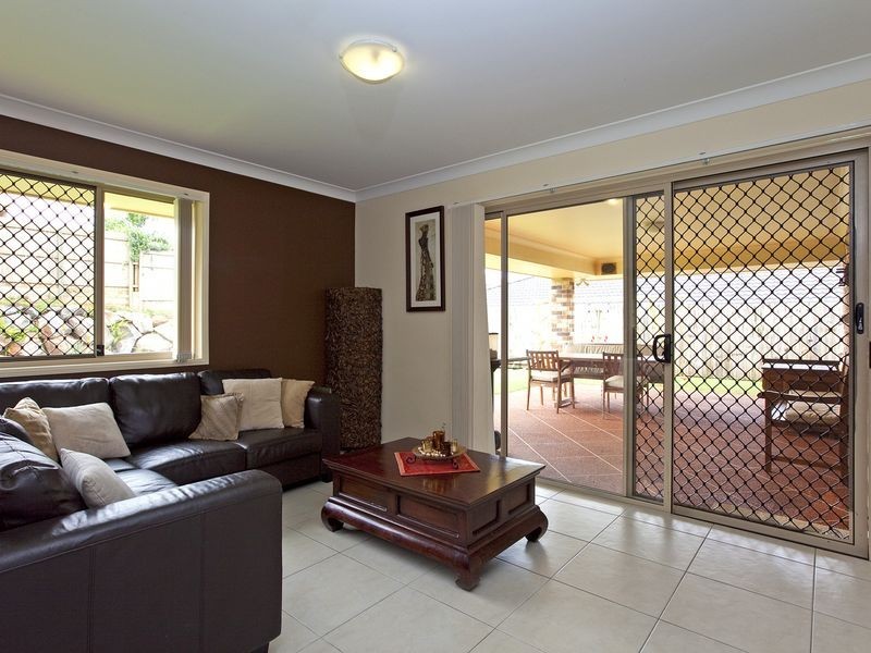 7 Dory Close, Redland Bay QLD 4165