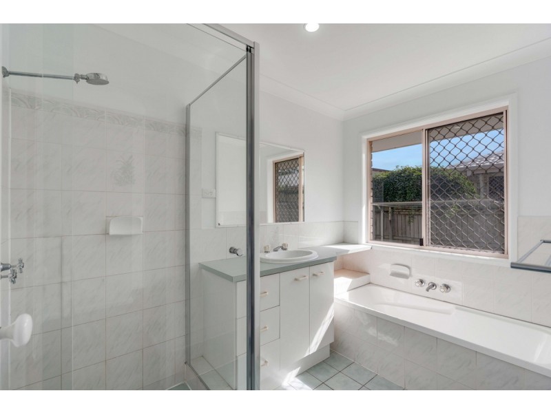 19 Northview Street, Birkdale QLD 4159