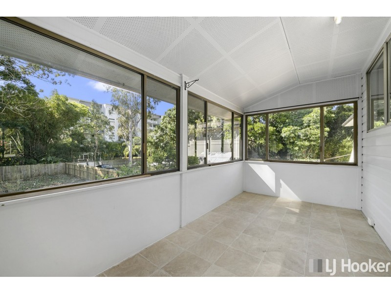 194 Middle Street, Cleveland QLD 4163