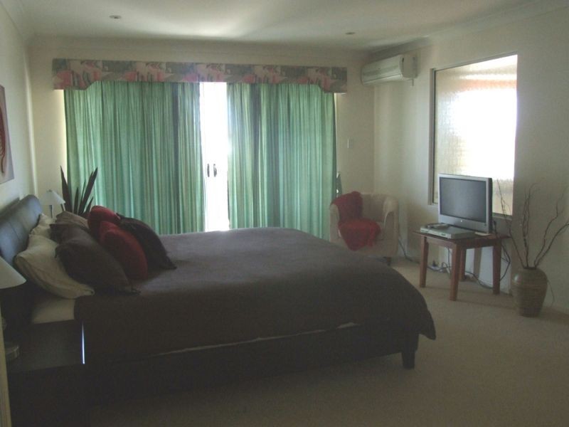 14 Kinsail Court, Raby Bay QLD 4163