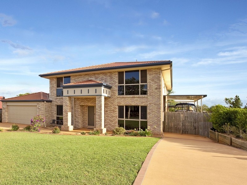 8 Brampton Close, Redland Bay QLD 4165