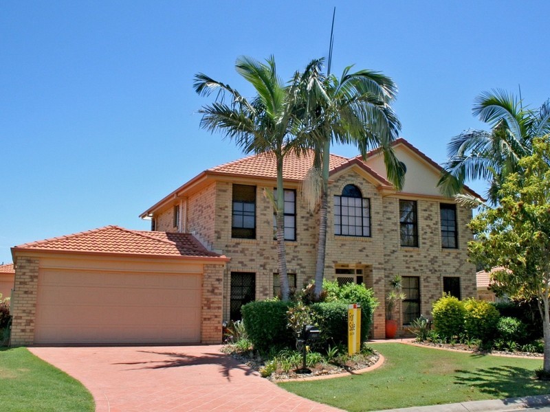 2 Palmerston Place, Victoria Point QLD 4165