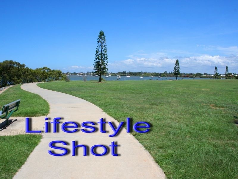 2 Palmerston Place, Victoria Point QLD 4165