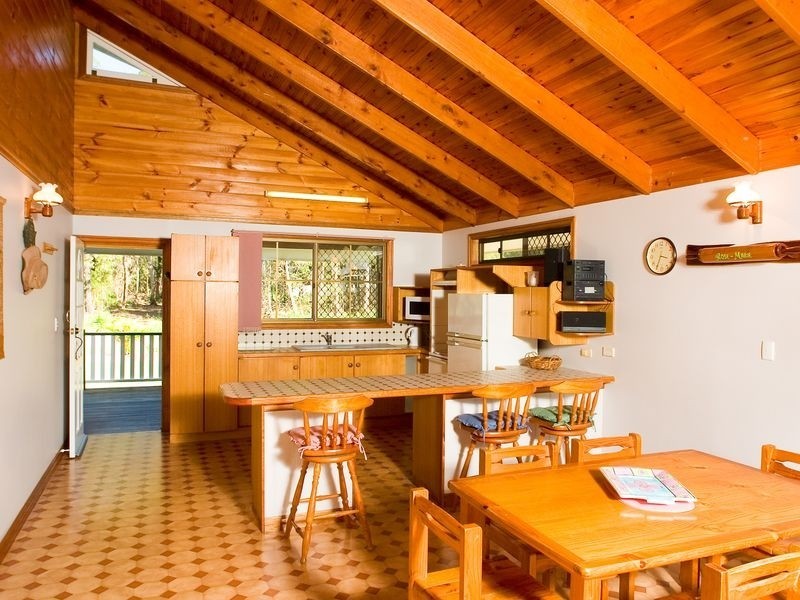 9 Attunga Street, Macleay Island QLD 4184