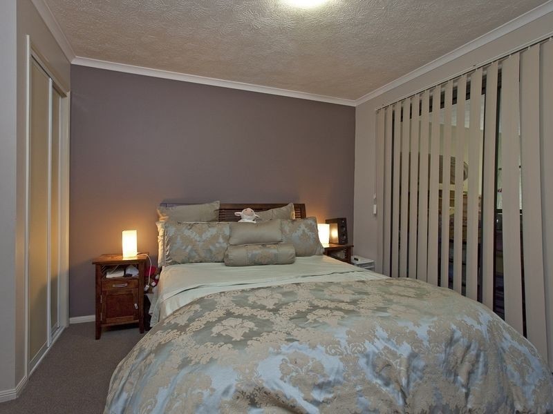 8/4-6 Omeo Street, Macgregor QLD 4109