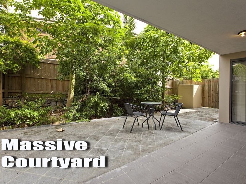 8/4-6 Omeo Street, Macgregor QLD 4109