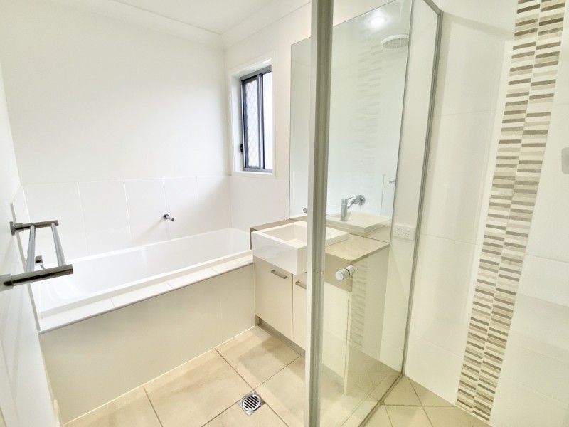 32 Rowe Crescent, Thornlands QLD 4164