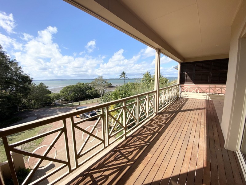 17 Esplanade, Redland Bay QLD 4165