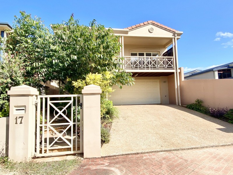 17 Esplanade, Redland Bay QLD 4165