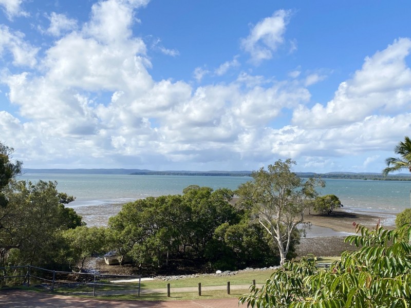 17 Esplanade, Redland Bay QLD 4165