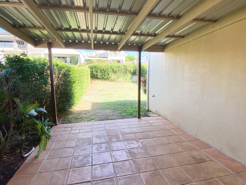 17 Esplanade, Redland Bay QLD 4165