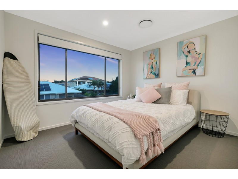 3 Colville Street, Redland Bay QLD 4165