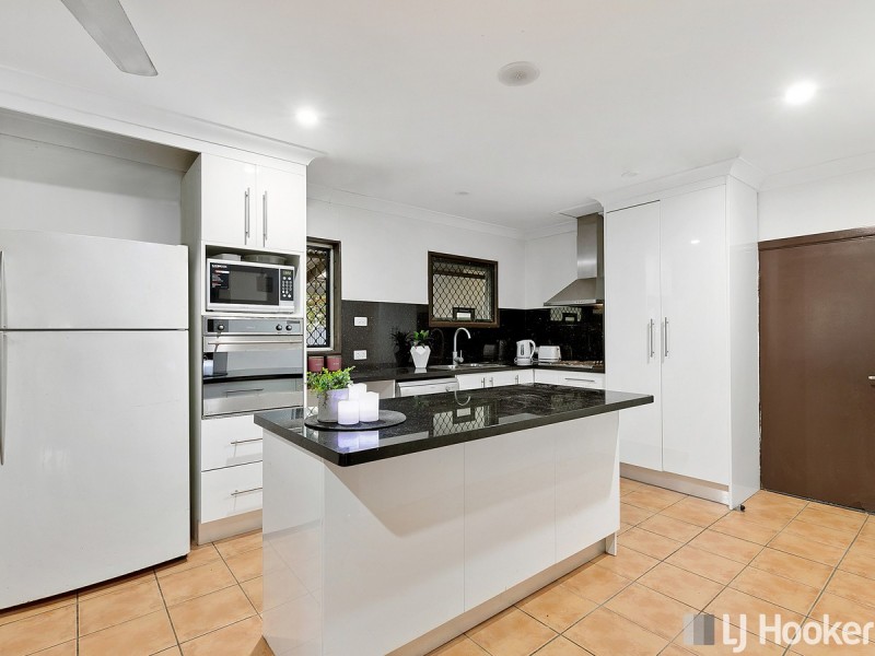 8 Fleet Street, Birkdale QLD 4159